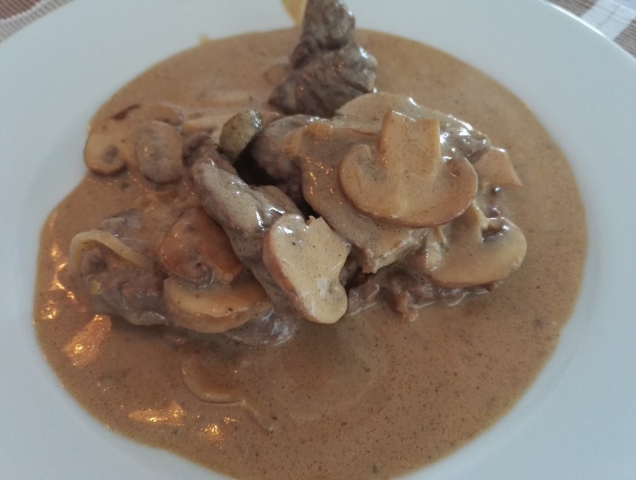 Boeuf Stroganoff